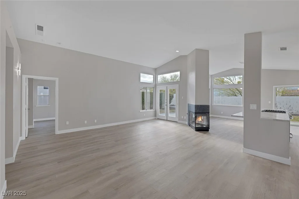 8228 Lauderdale, Las Vegas, NV 89128