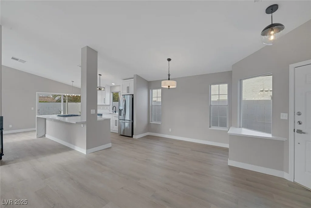 8228 Lauderdale, Las Vegas, NV 89128