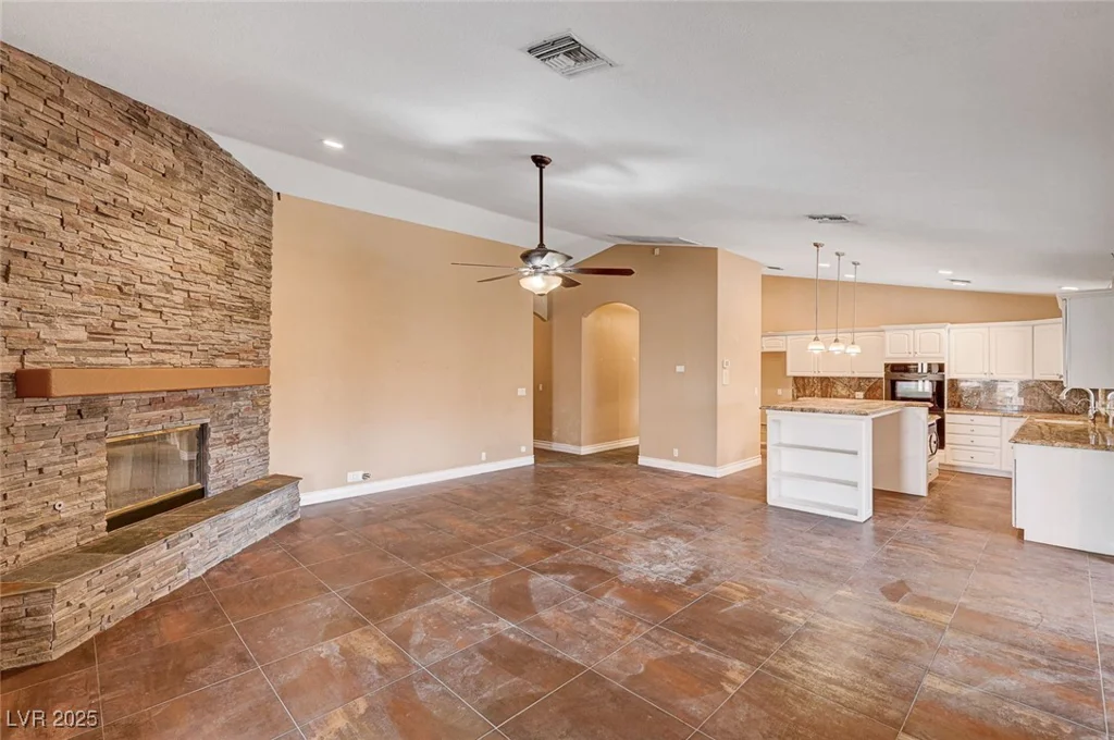 4775 Grand Canyon, Las Vegas, NV 89129
