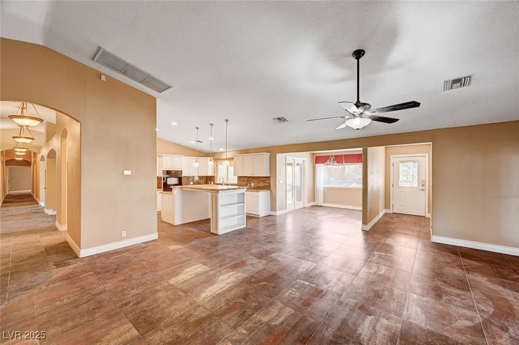 4775 Grand Canyon, Las Vegas, NV 89129