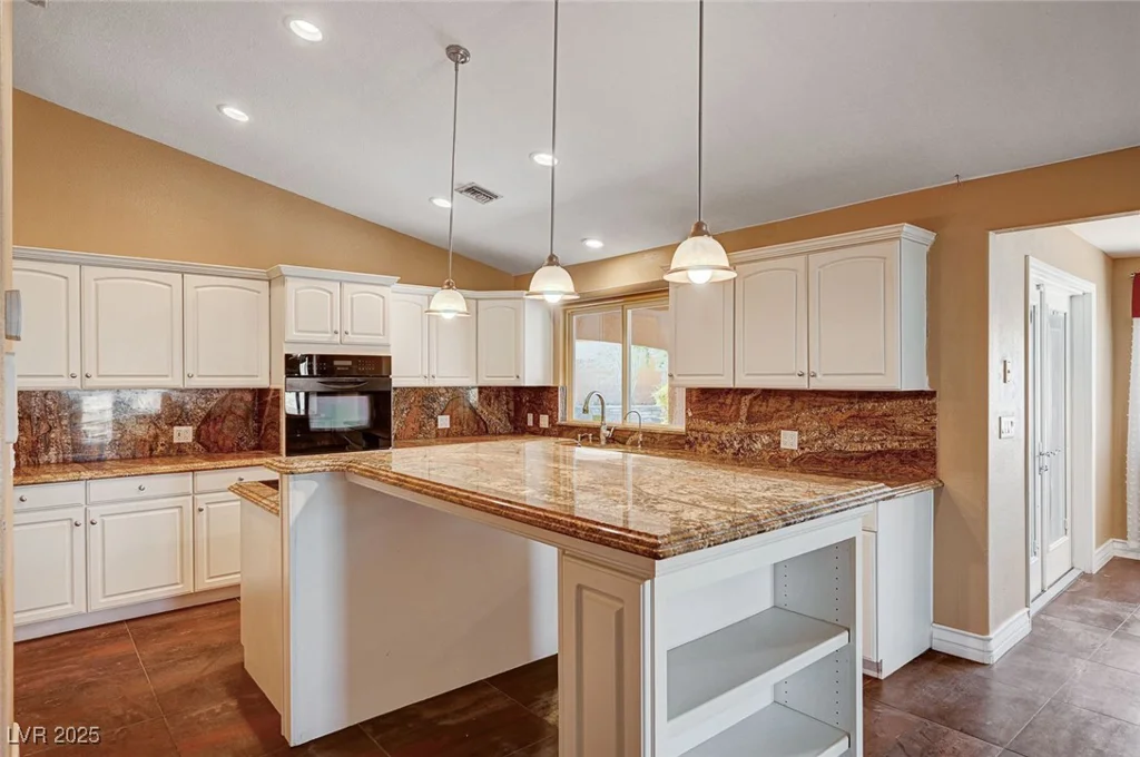 4775 Grand Canyon, Las Vegas, NV 89129