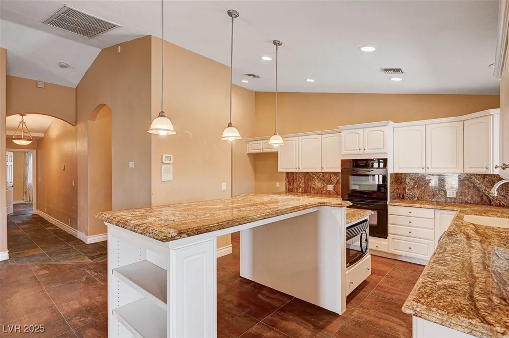 4775 Grand Canyon, Las Vegas, NV 89129