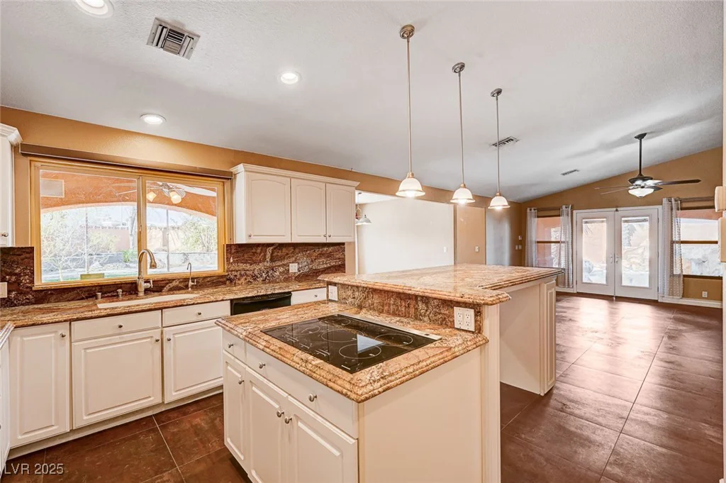 4775 Grand Canyon, Las Vegas, NV 89129