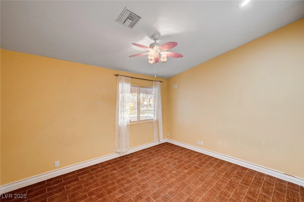 4775 Grand Canyon, Las Vegas, NV 89129