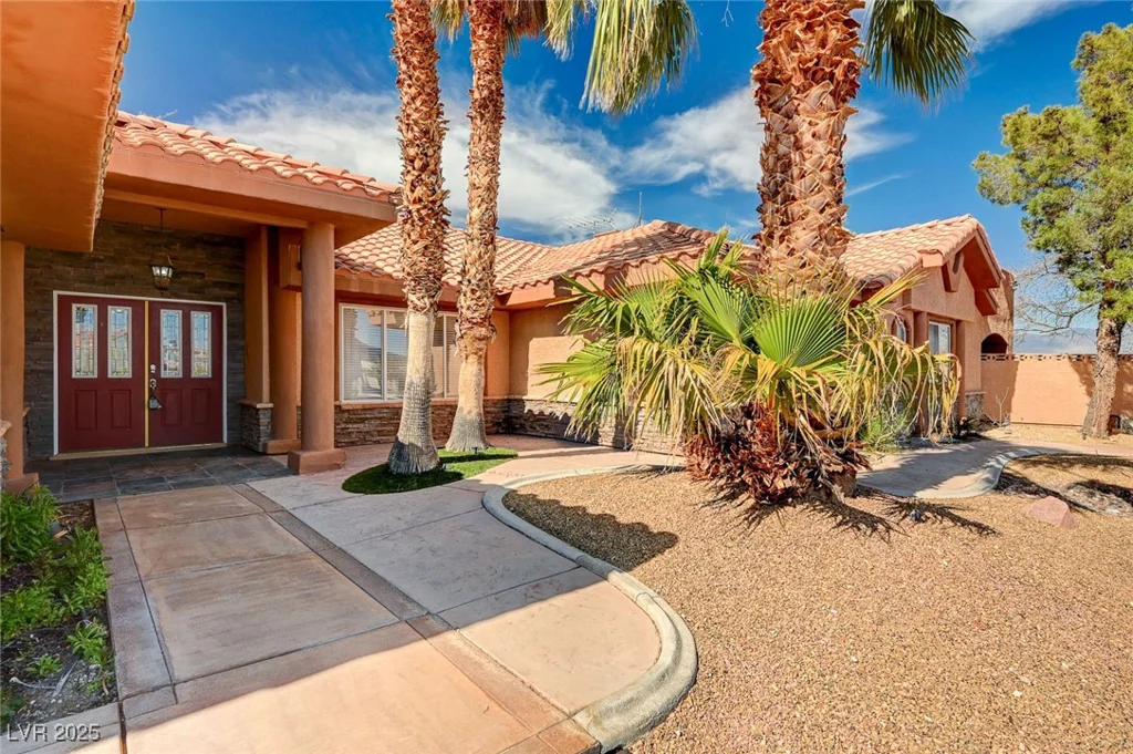 4775 Grand Canyon, Las Vegas, NV 89129