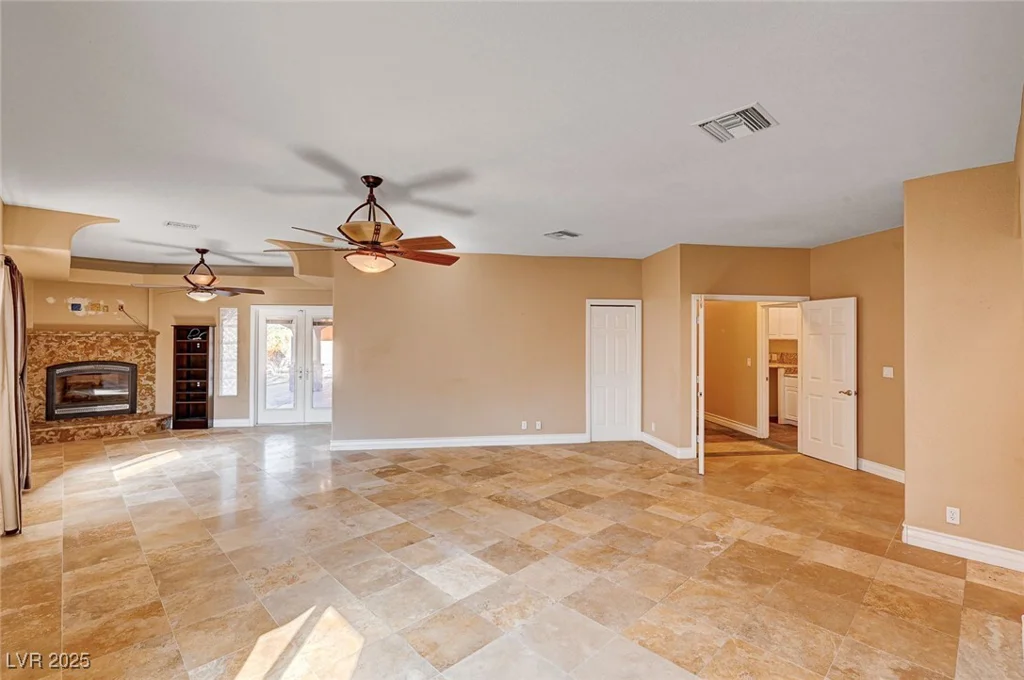 4775 Grand Canyon, Las Vegas, NV 89129
