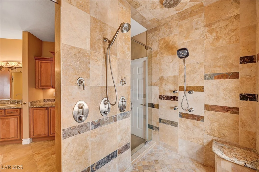 4775 Grand Canyon, Las Vegas, NV 89129