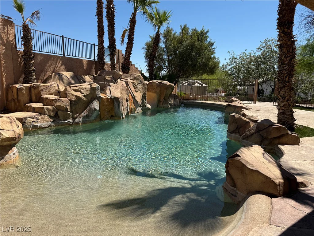 4775 Grand Canyon, Las Vegas, NV 89129