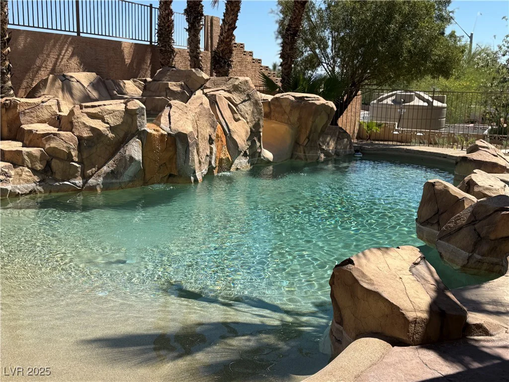 4775 Grand Canyon, Las Vegas, NV 89129