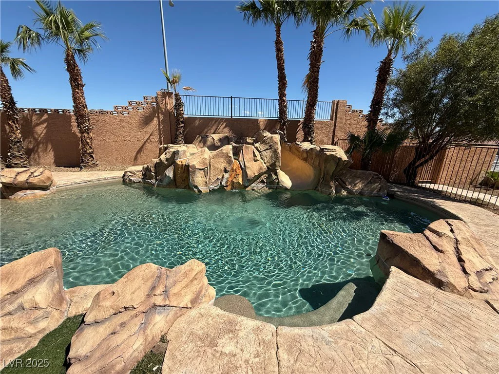4775 Grand Canyon, Las Vegas, NV 89129