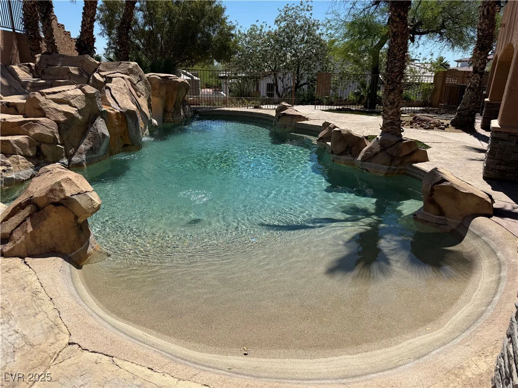 4775 Grand Canyon, Las Vegas, NV 89129
