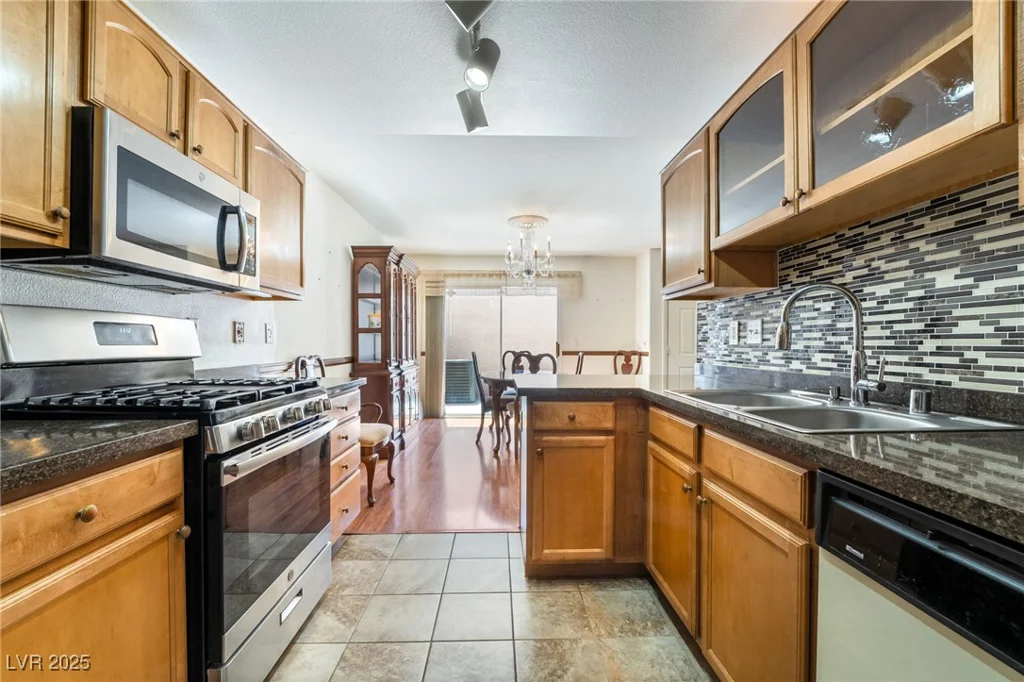 502 Cosmic Star, Henderson, NV 89052