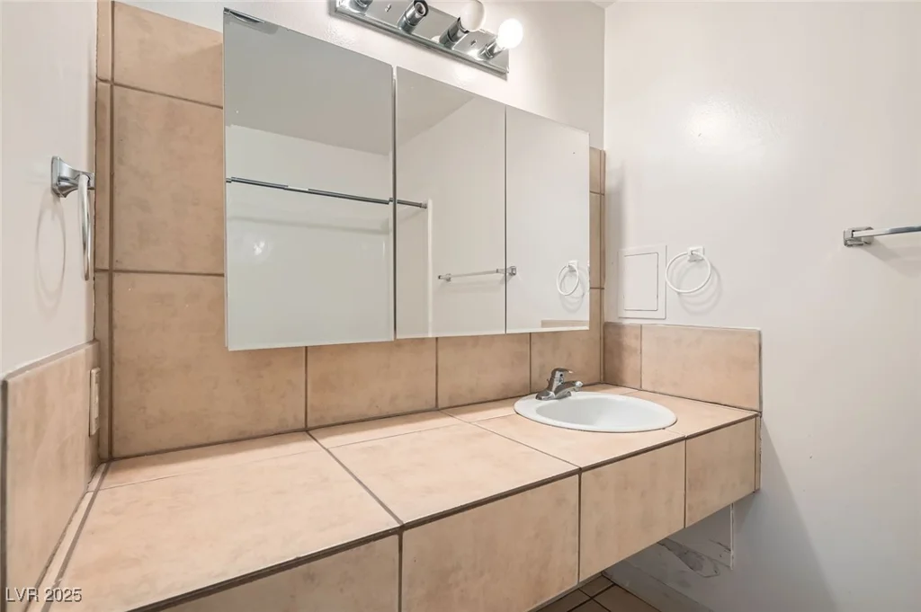 212 Orland, Las Vegas, NV 89107