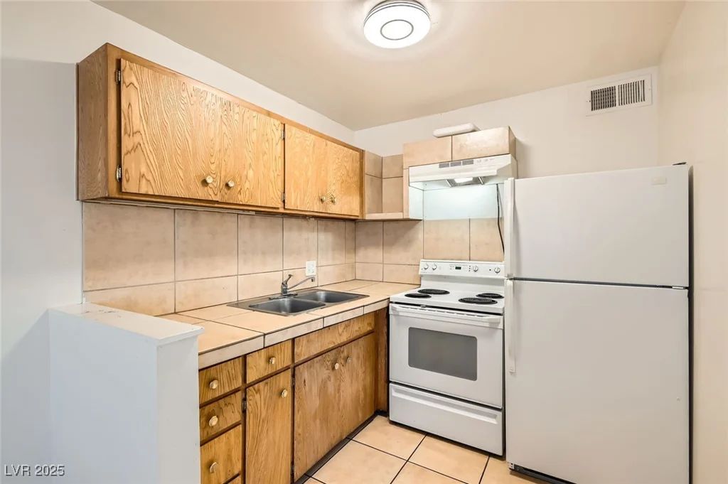 212 Orland, Las Vegas, NV 89107