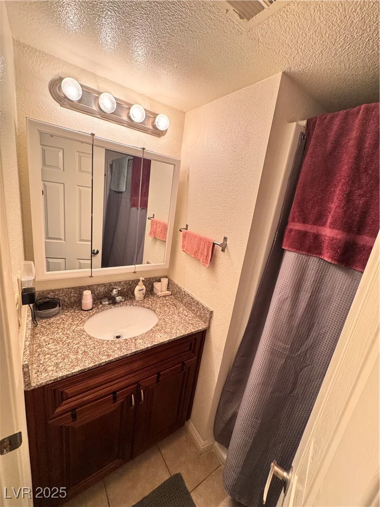 5220 Indian River, Las Vegas, NV 89103