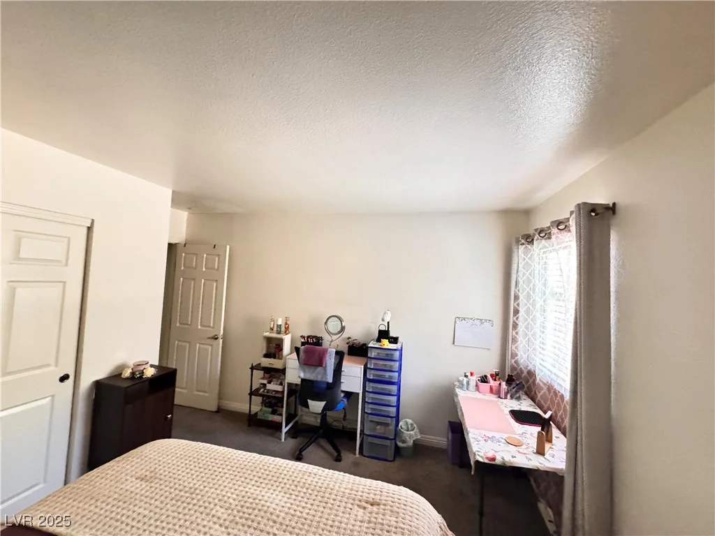 5220 Indian River, Las Vegas, NV 89103