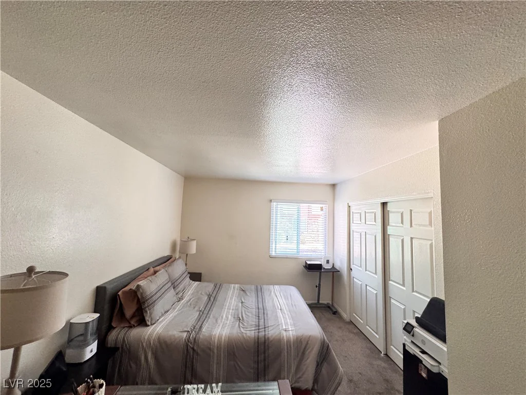 5220 Indian River, Las Vegas, NV 89103