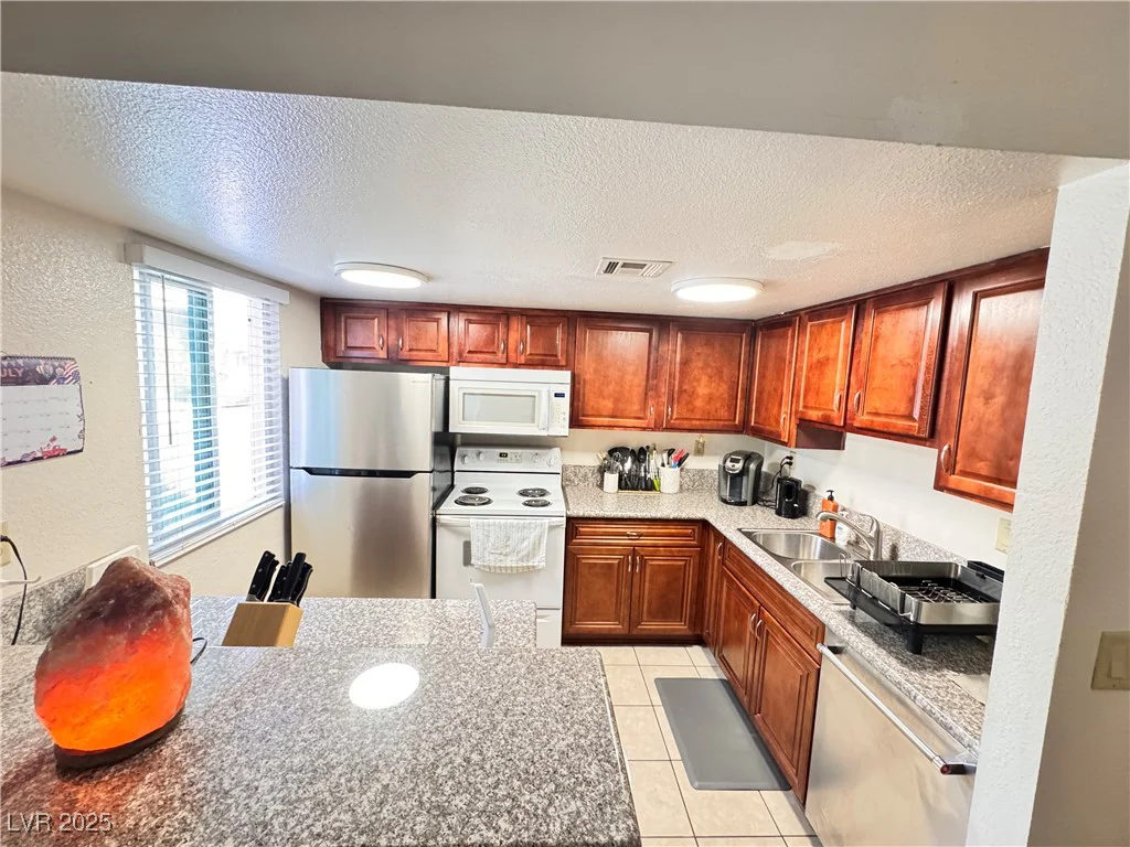 5220 Indian River, Las Vegas, NV 89103