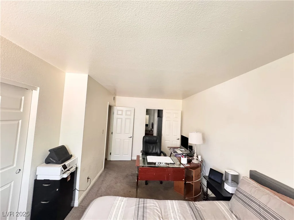 5220 Indian River, Las Vegas, NV 89103