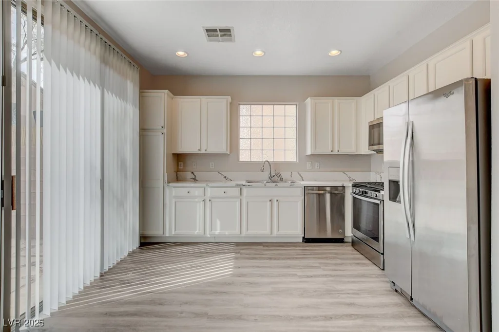 6549 Butterfly Sky, North Las Vegas, NV 89084