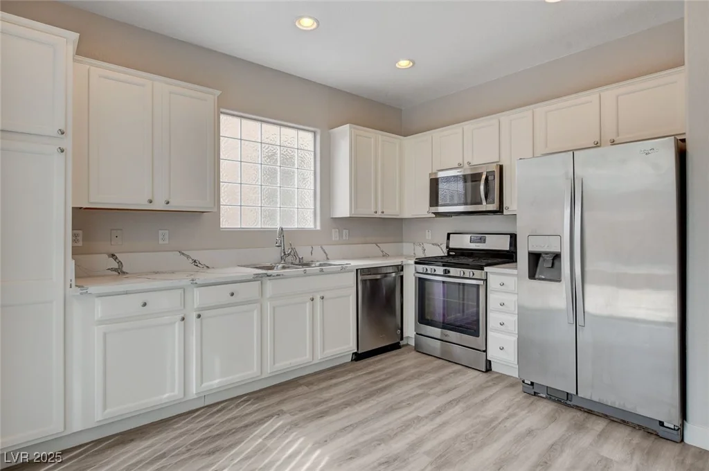 6549 Butterfly Sky, North Las Vegas, NV 89084