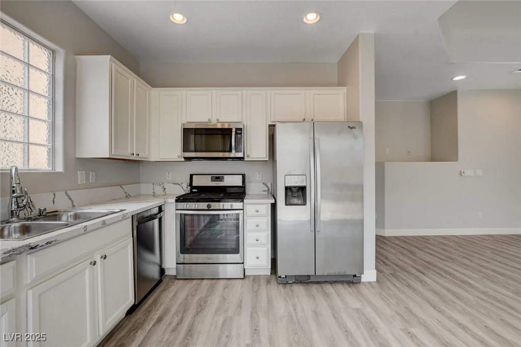 6549 Butterfly Sky, North Las Vegas, NV 89084