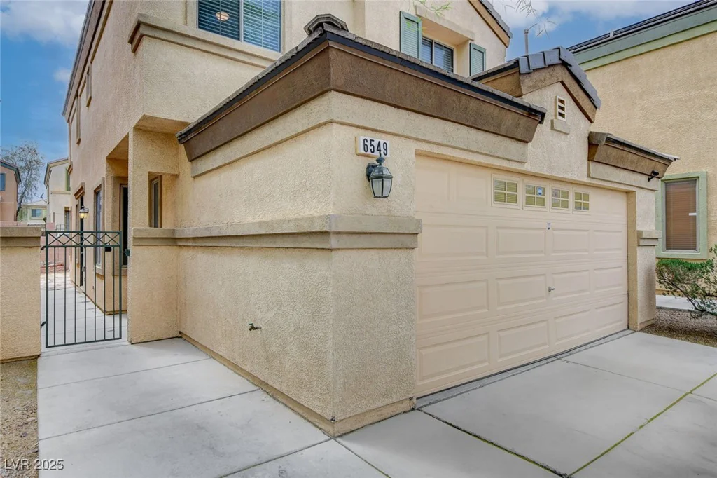 6549 Butterfly Sky, North Las Vegas, NV 89084