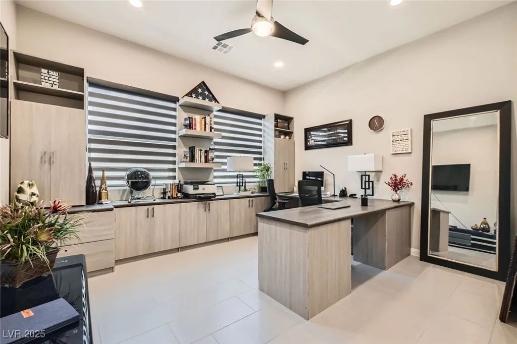 7473 Deschutes, Las Vegas, NV 89129