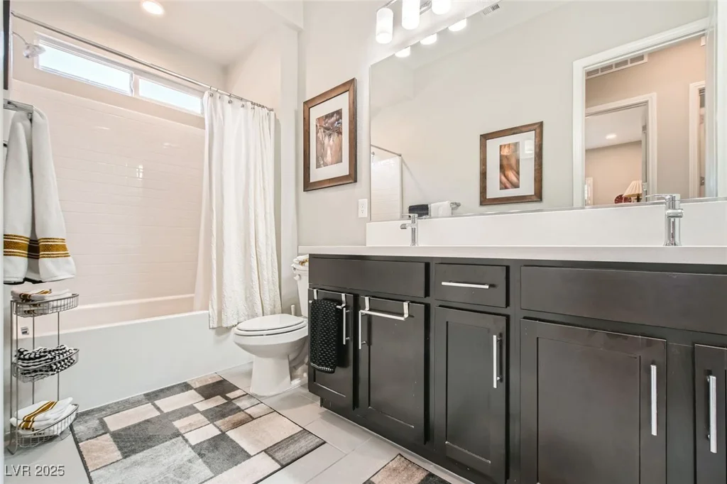 7473 Deschutes, Las Vegas, NV 89129