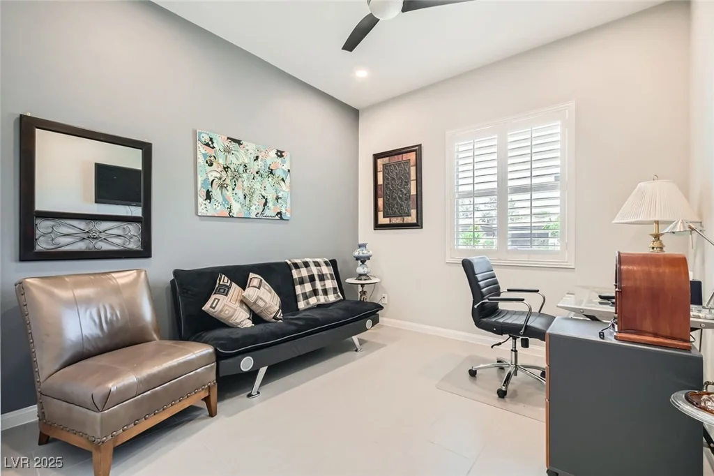 7473 Deschutes, Las Vegas, NV 89129