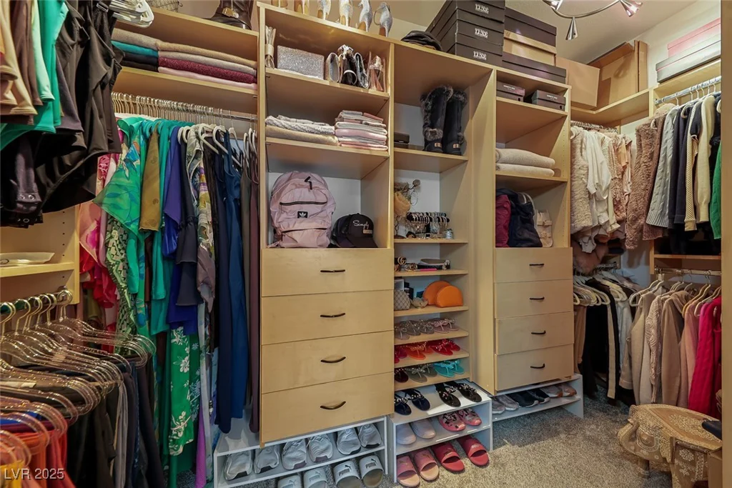 11275 Gammila, Las Vegas, NV 89141