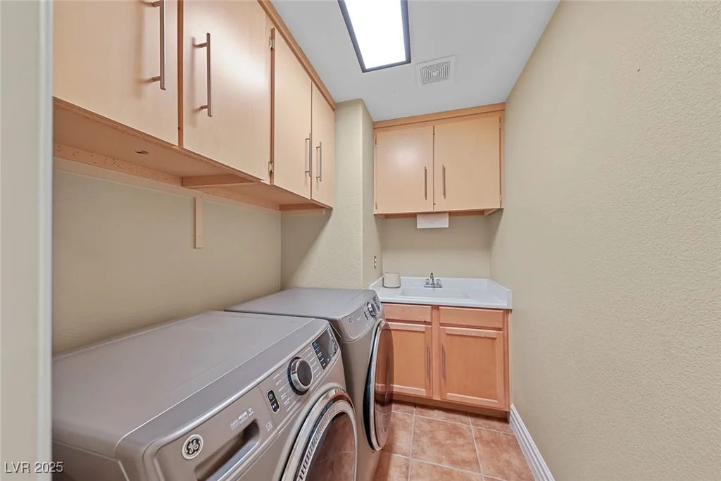 11275 Gammila, Las Vegas, NV 89141