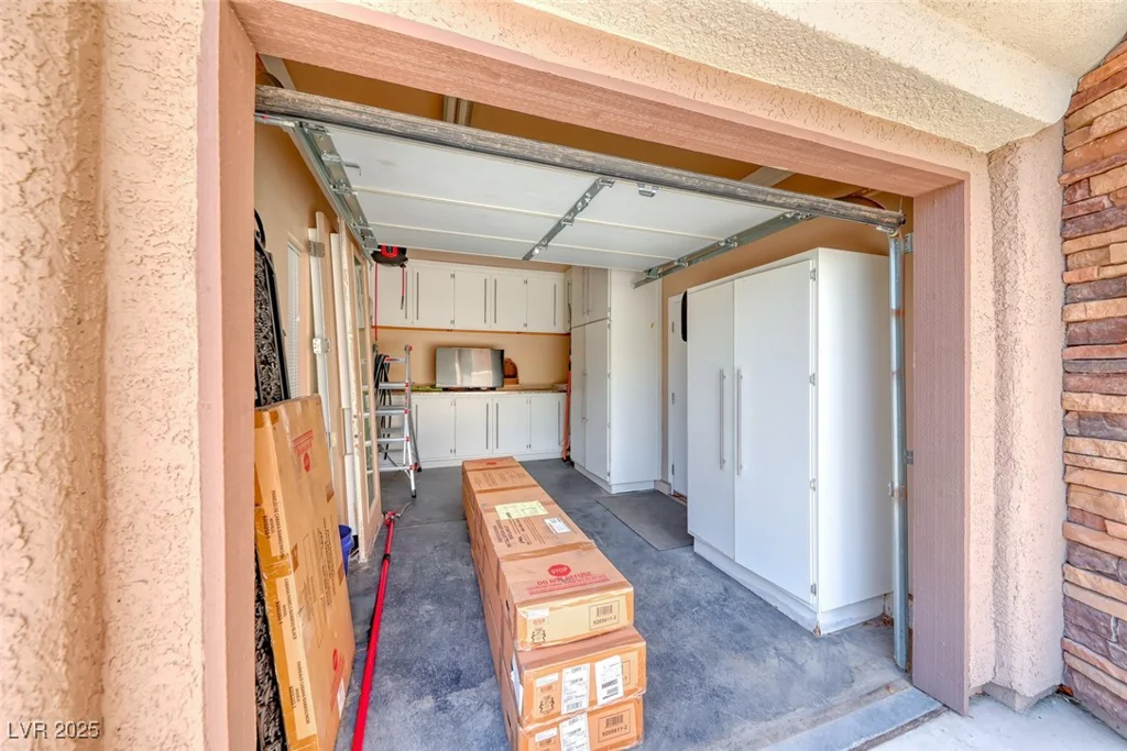 11275 Gammila, Las Vegas, NV 89141