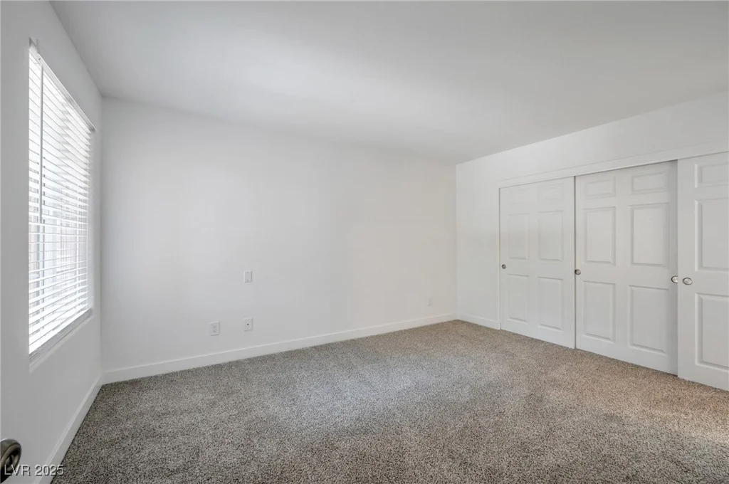 9325 Desert Inn, Las Vegas, NV 89117