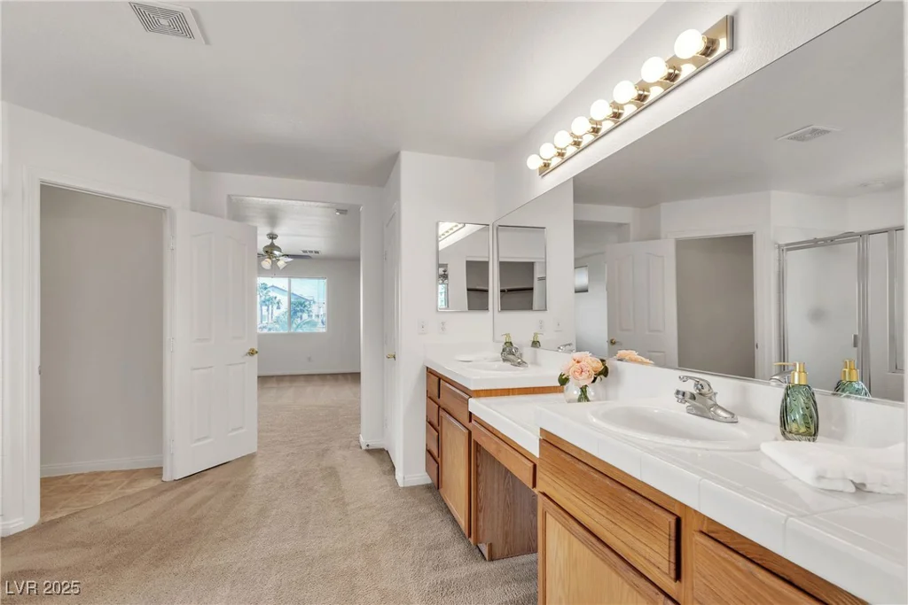 10508 Waking Cloud, Las Vegas, NV 89129