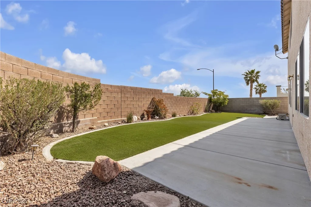 10508 Waking Cloud, Las Vegas, NV 89129