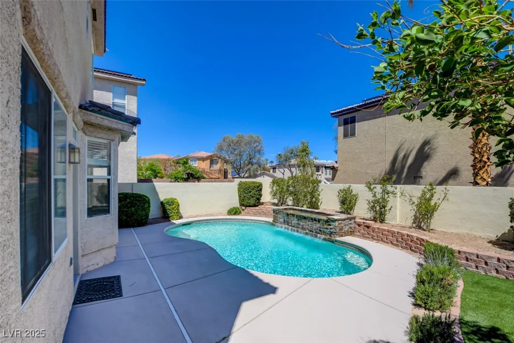 3956 Irvin, Las Vegas, NV 89141