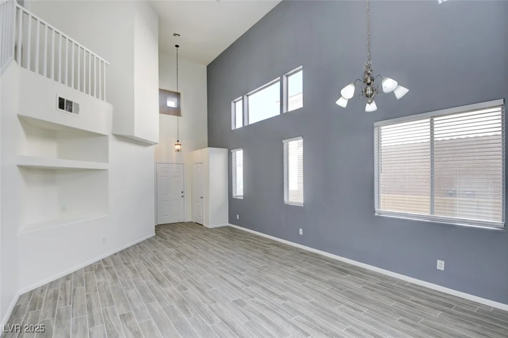 3956 Irvin, Las Vegas, NV 89141