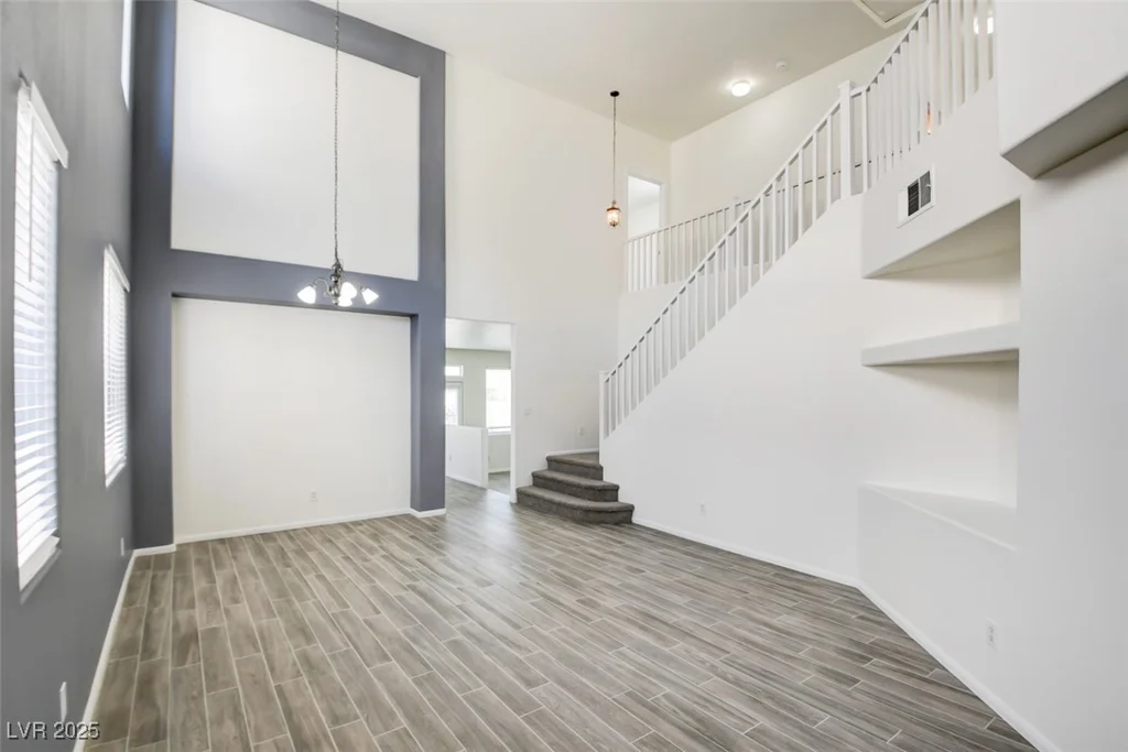 3956 Irvin, Las Vegas, NV 89141