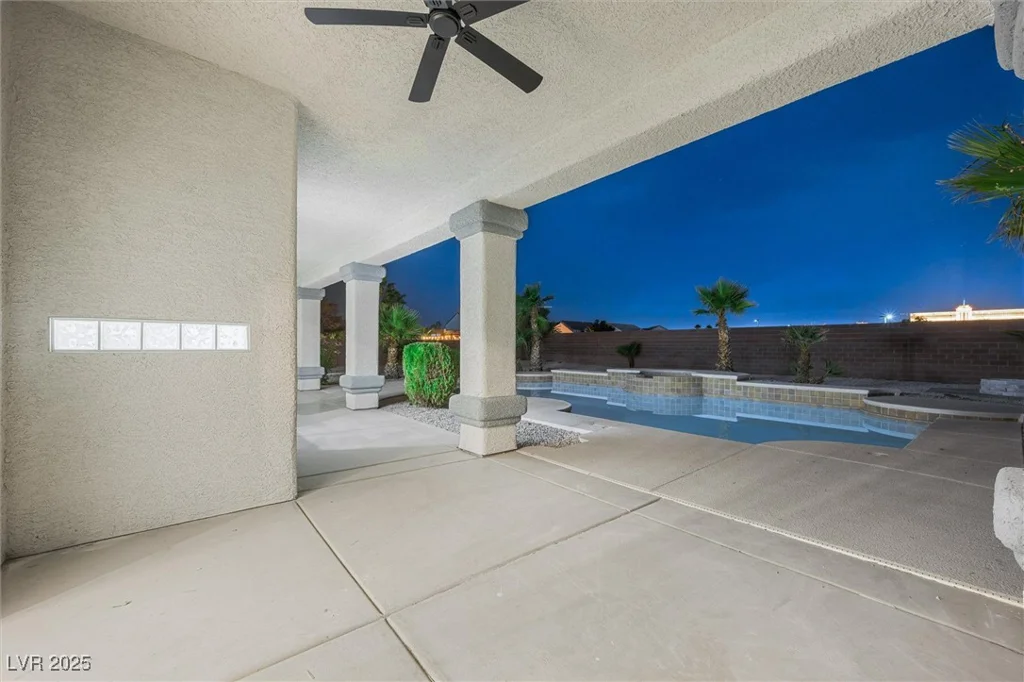 9795 La Cienega, Las Vegas, NV 89183