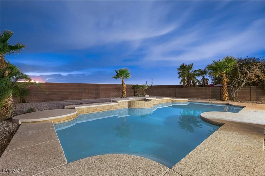 9795 La Cienega, Las Vegas, NV 89183