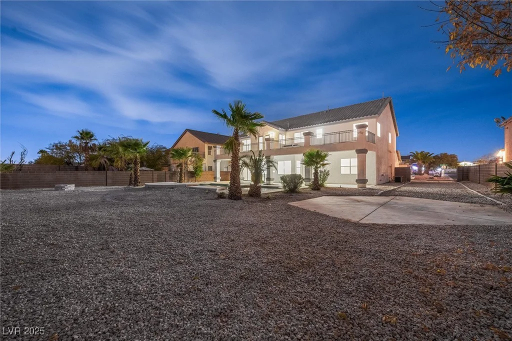 9795 La Cienega, Las Vegas, NV 89183