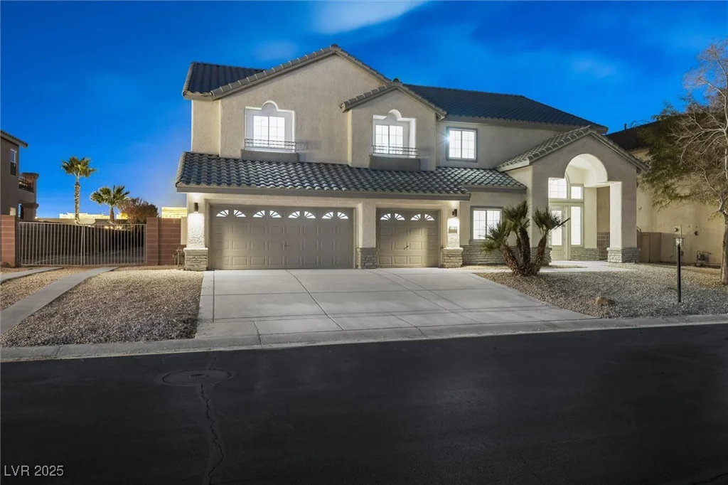 9795 La Cienega, Las Vegas, NV 89183