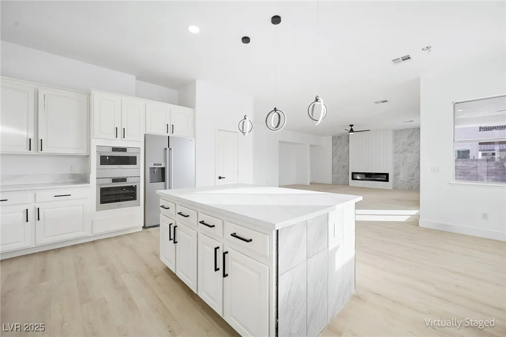 9795 La Cienega, Las Vegas, NV 89183