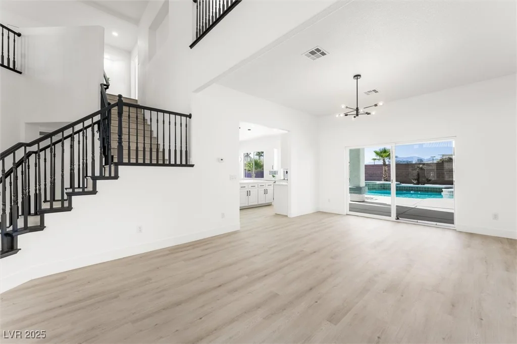 9795 La Cienega, Las Vegas, NV 89183