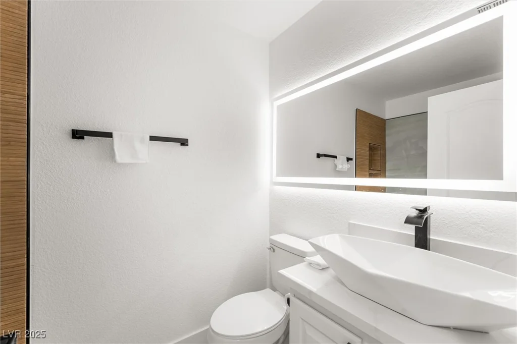 9795 La Cienega, Las Vegas, NV 89183