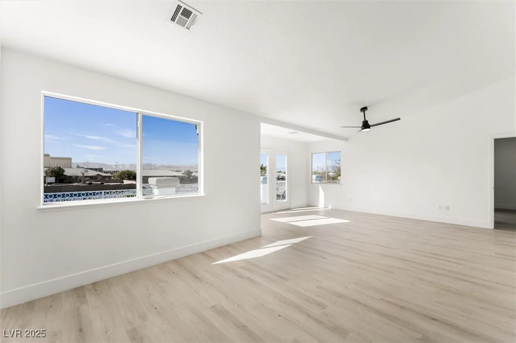 9795 La Cienega, Las Vegas, NV 89183