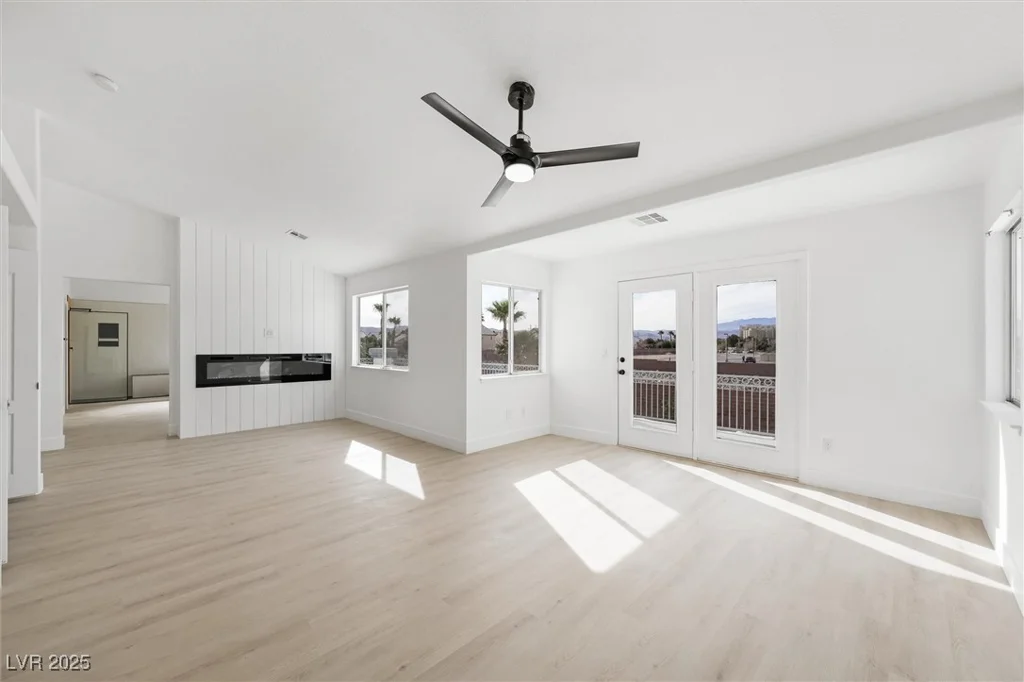 9795 La Cienega, Las Vegas, NV 89183
