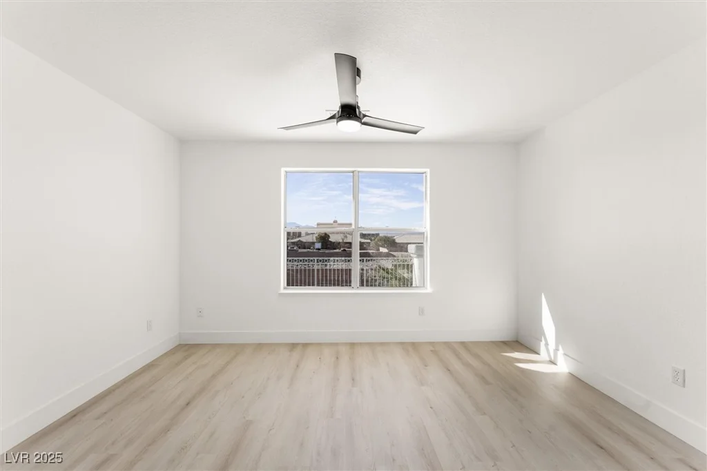 9795 La Cienega, Las Vegas, NV 89183