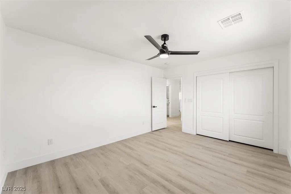 9795 La Cienega, Las Vegas, NV 89183